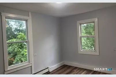 1087 Kossuth Street #2, Bridgeport, CT 06608 - Photo 9