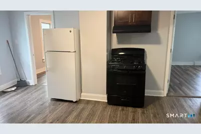 1087 Kossuth Street #2, Bridgeport, CT 06608 - Photo 13