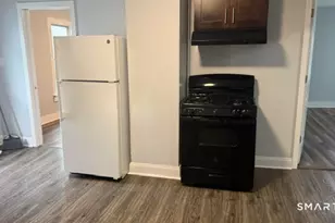 1087 Kossuth St, Bridgeport, CT 06608 - Photo 13