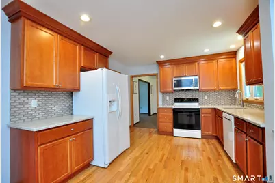 30 Hampden Place, Windsor, CT 06095 - Photo 9