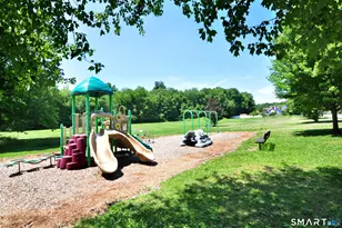30 Hampden Pl, Windsor, CT 06095 - Photo 37