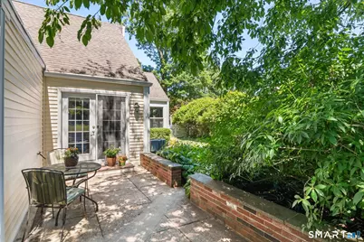 128 Soundview Court, Stamford, CT 06902 - Photo 21