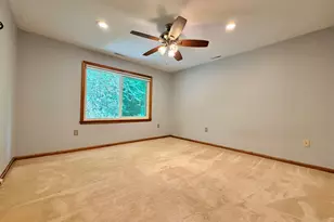 22 Hyde Park Dr, Ledyard, CT 06335 - Photo 33