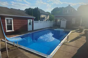 44 School St, Killingly, CT 06239 - Photo 5
