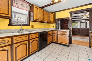 44 School St, Killingly, CT 06239 - Photo 17