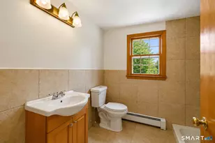 39 Maple Ave, Bloomfield, CT 06002 - Photo 7