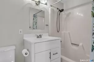 6 Russell St, Branford, CT 06405 - Photo 7