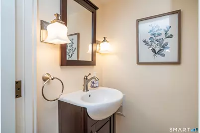 20 Fernwood Road, West Hartford, CT 06119 - Photo 17