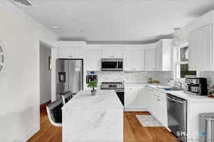 292 Marshall Ln, Derby, CT 06418 - Photo 5