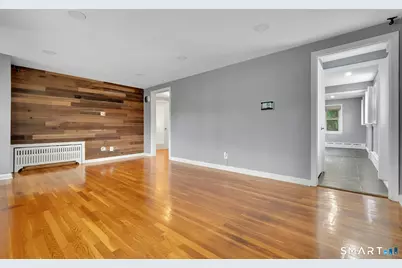 110 Herald Avenue, Bridgeport, CT 06606 - Photo 5