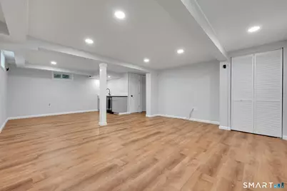 110 Herald Avenue, Bridgeport, CT 06606 - Photo 21