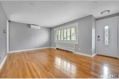 110 Herald Avenue, Bridgeport, CT 06606 - Photo 3