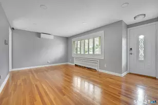 110 Herald Ave, Bridgeport, CT 06606 - Photo 3