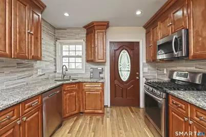 426 Second Avenue, West Haven, CT 06516 - Photo 15