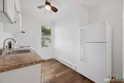 837 Bank Street, New London, CT 06320 - Photo 29