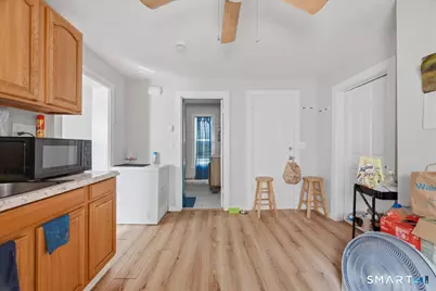 837 Bank Street, New London, CT 06320 - Photo 21