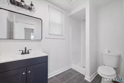 837 Bank Street, New London, CT 06320 - Photo 31