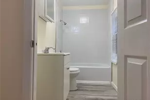 96 Hill St, Waterbury, CT 06704 - Photo 27