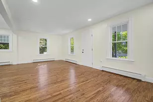 18 Westphal St, West Hartford, CT 06110 - Photo 11