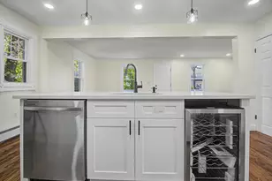 18 Westphal St, West Hartford, CT 06110 - Photo 7