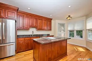 2675 Park Ave, Bridgeport, CT 06604 - Photo 11
