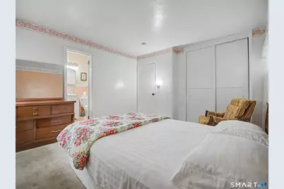 330 Hollywood Avenue, Stratford, CT 06614 - Photo 11