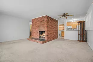 330 Hollywood Ave, Stratford, CT 06614 - Photo 5
