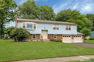 11 Appletree Terrace, West Haven, CT 06516 - Photo 3