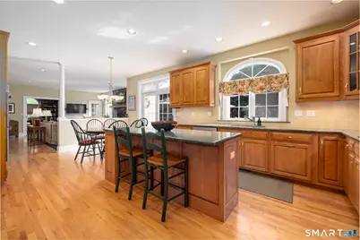 21 Merlins Lane, Newtown, CT 06470 - Photo 11