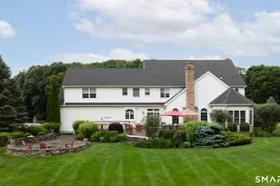 21 Merlins Ln, Newtown, CT 06470 - Photo 3