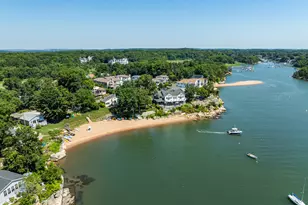 16 Whalers Point, East Haven, CT 06512 - Photo 1