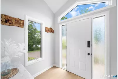 16 Whalers Point, East Haven, CT 06512 - Photo 3