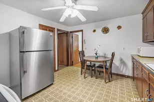 119 Burnsford Ave, Bridgeport, CT 06606 - Photo 19