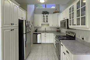 598 Heritage Vlg, Southbury, CT 06488 - Photo 9