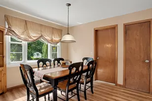 579 Racebrook Rd, Orange, CT 06477 - Photo 11
