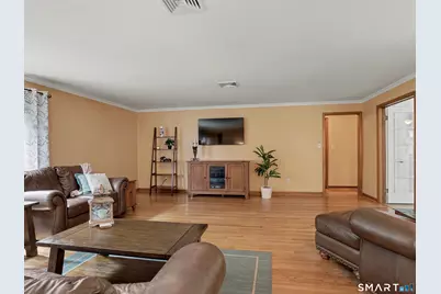 579 Racebrook Road, Orange, CT 06477 - Photo 5