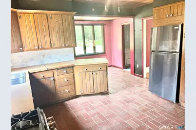 14 Village Street, Manchester, CT 06040 - Photo 5