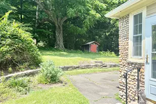 14 Village St, Manchester, CT 06040 - Photo 15