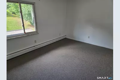 36 Sigwin Circle #36, Wallingford, CT 06492 - Photo 3