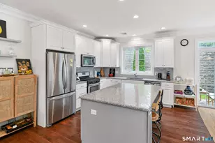 42 Moorland Dr, Danbury, CT 06810 - Photo 9