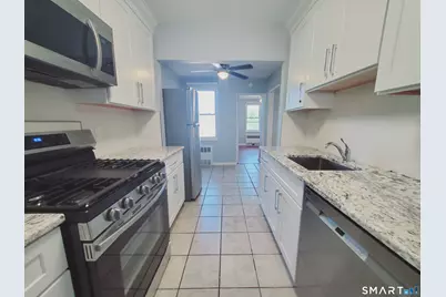 39 Glenbrook Road #2T, Stamford, CT 06902 - Photo 3