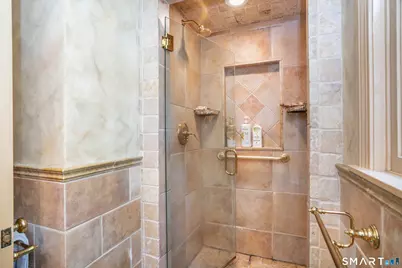 15 Rushleigh Road, West Hartford, CT 06117 - Photo 17