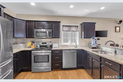 104 Benjamin Court #104, Windsor, CT 06095 - Photo 7