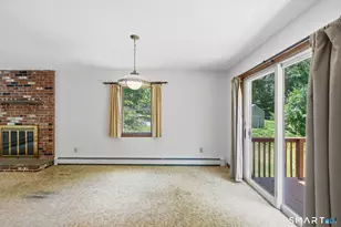 19 Holmes Rd, East Lyme, CT 06333 - Photo 17