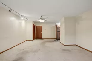 115 Short Beach Rd, Stratford, CT 06615 - Photo 13