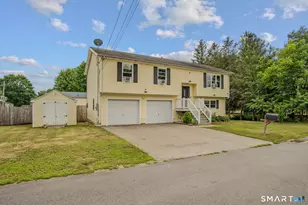 21 Columbus Ave, Griswold, CT 06351 - Photo 3