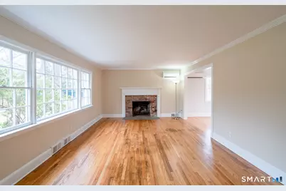 1005 Smith Ridge Road, New Canaan, CT 06840 - Photo 3
