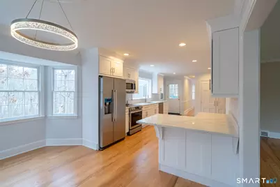 1005 Smith Ridge Road, New Canaan, CT 06840 - Photo 5