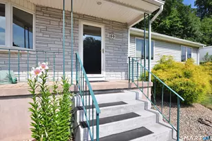 100 Wynding Brook Dr, Rocky Hill, CT 06067 - Photo 3