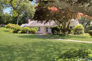21 Twin Cir Dr, Trumbull, CT 06611 - Photo 1